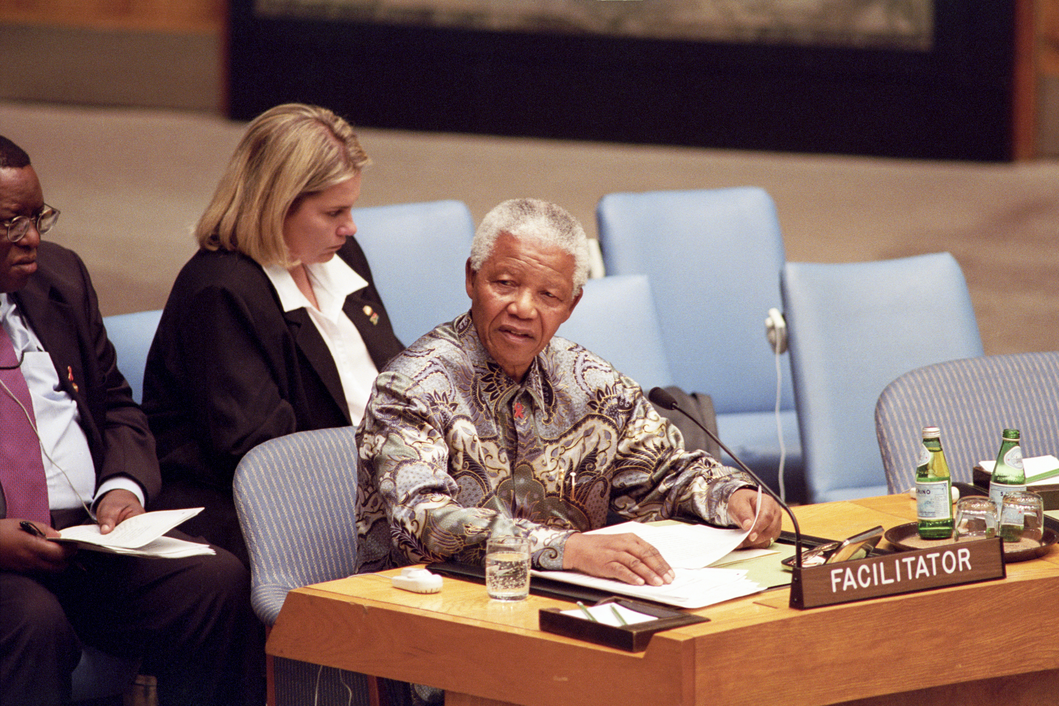 Essay on nelson mandela as a leader